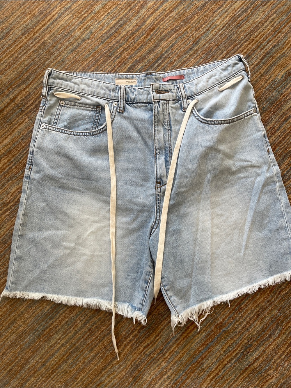 Pilcro Denim Frayed Hem Shorts 30” Waist 6’ Length